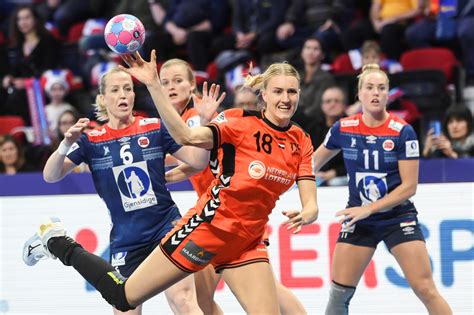 szekesfehervar women's handball live